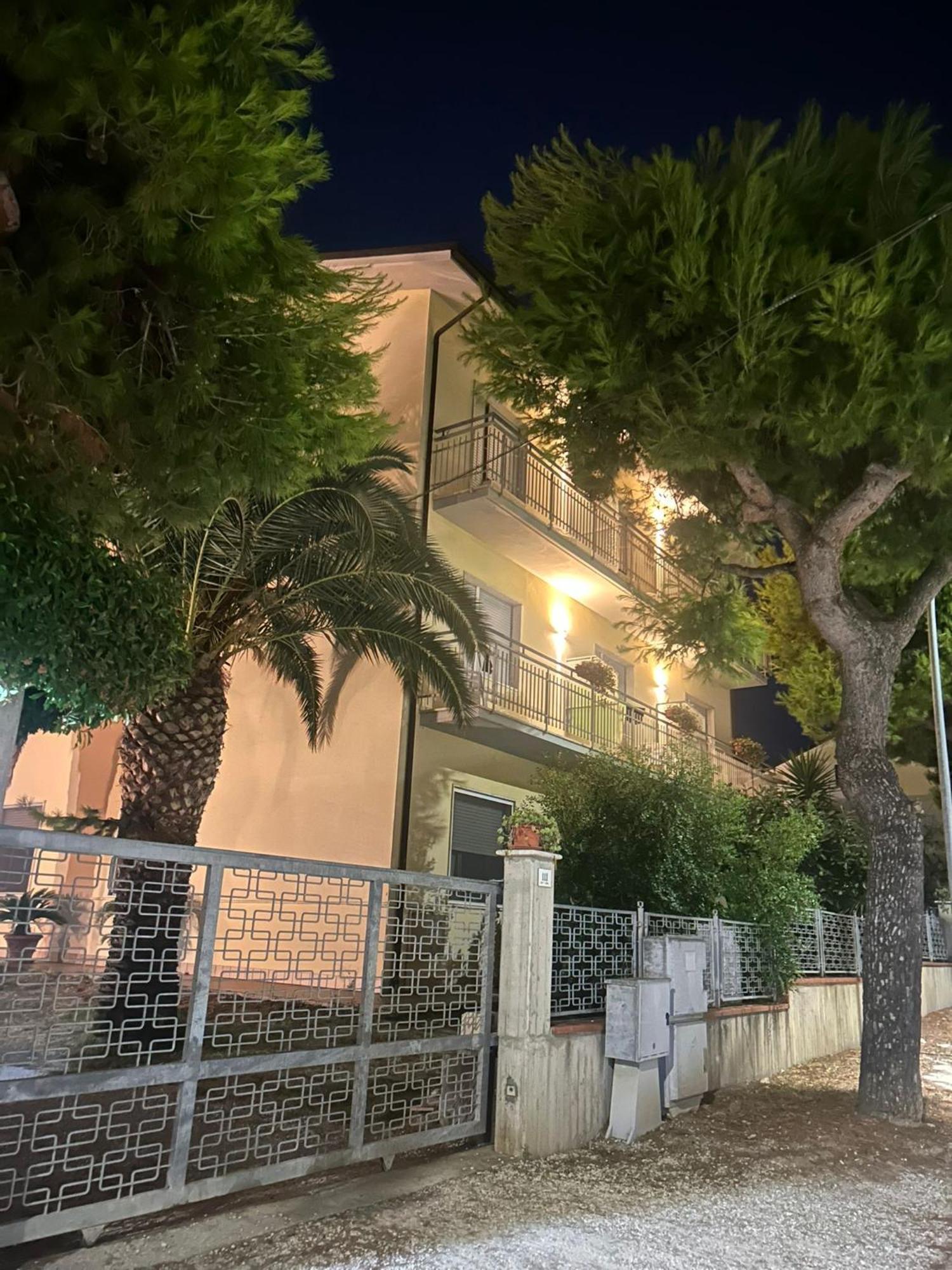 Pensione Vagnozzi Grottammare Exterior photo